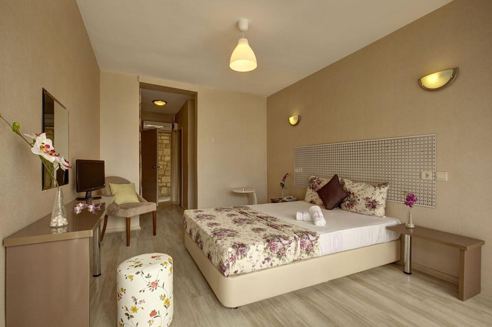 A 11 Hotel เซสเม ภายนอก รูปภาพ